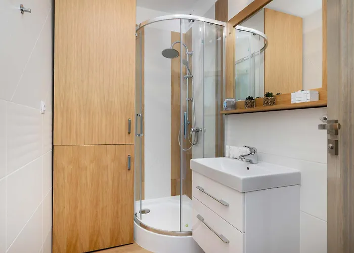 Gryfa Pomorskiego Spacious Close To The By Renters * Miedzyzdroje