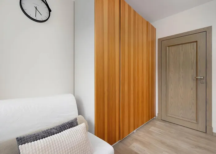 Appartamento Gryfa Pomorskiego Spacious Close To The By Renters Miedzyzdroje