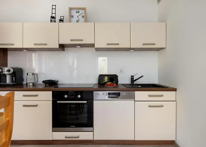 Gryfa Pomorskiego Spacious Close To The By Renters Appartamento Miedzyzdroje